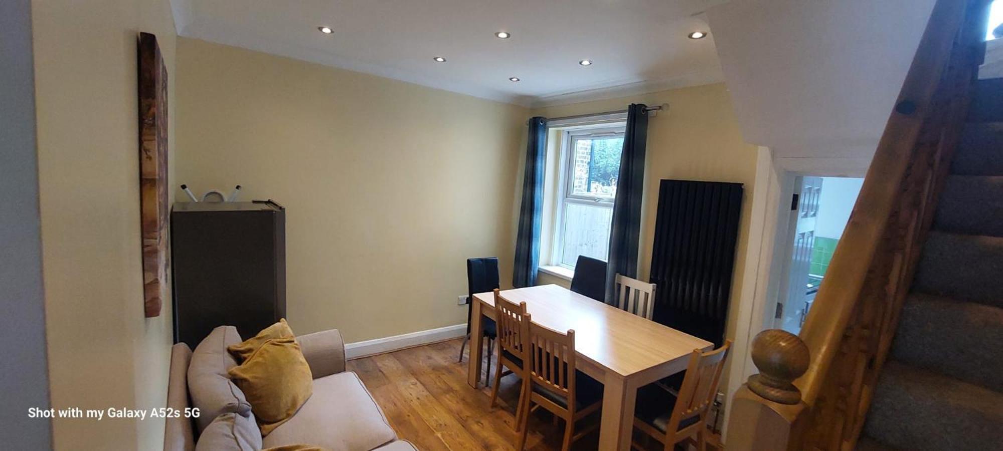 Three Bedroom House Lancaster Road ลอนดอน ภายนอก รูปภาพ
